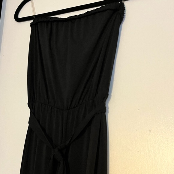 Black Strapless Rumper - Picture 2 of 5